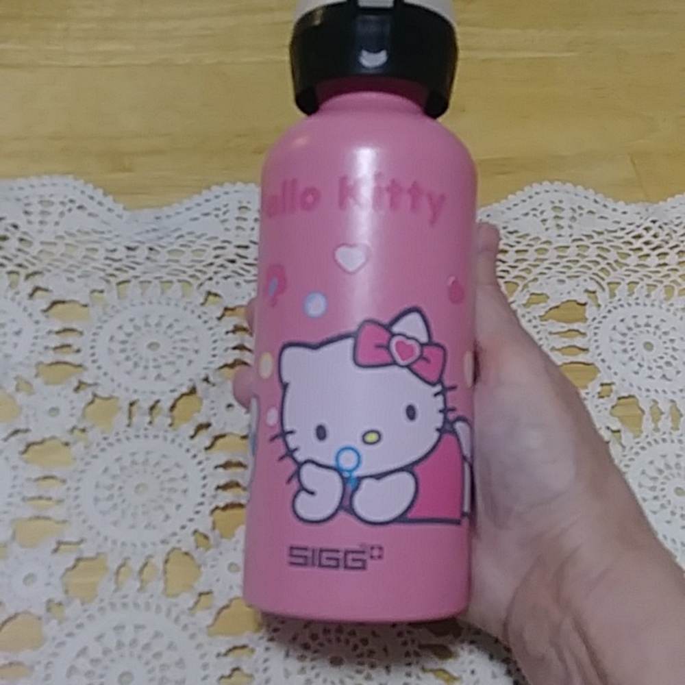 Hello Kitty Sanrio Metal Hydration Bottle with plastic bubble flip top